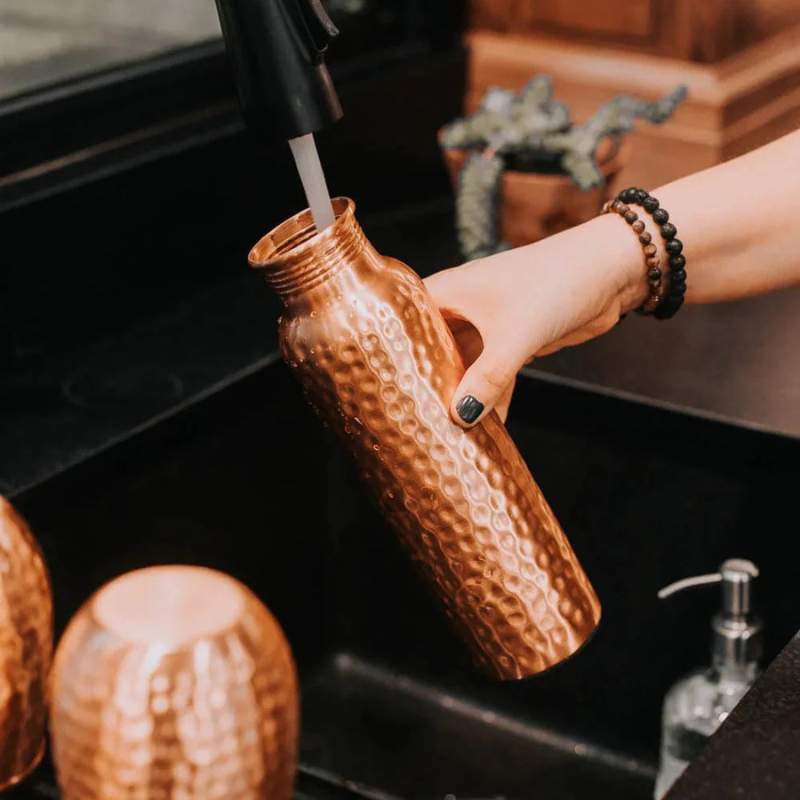 Şimdi Sağlığını Yudumla: %100 Saf Bakır Su Şişesiyle Tanış